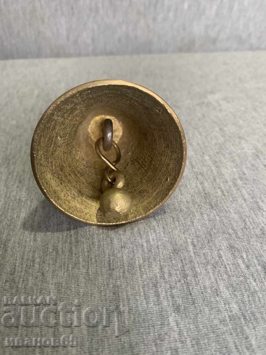 Доставка на бронзово звънче