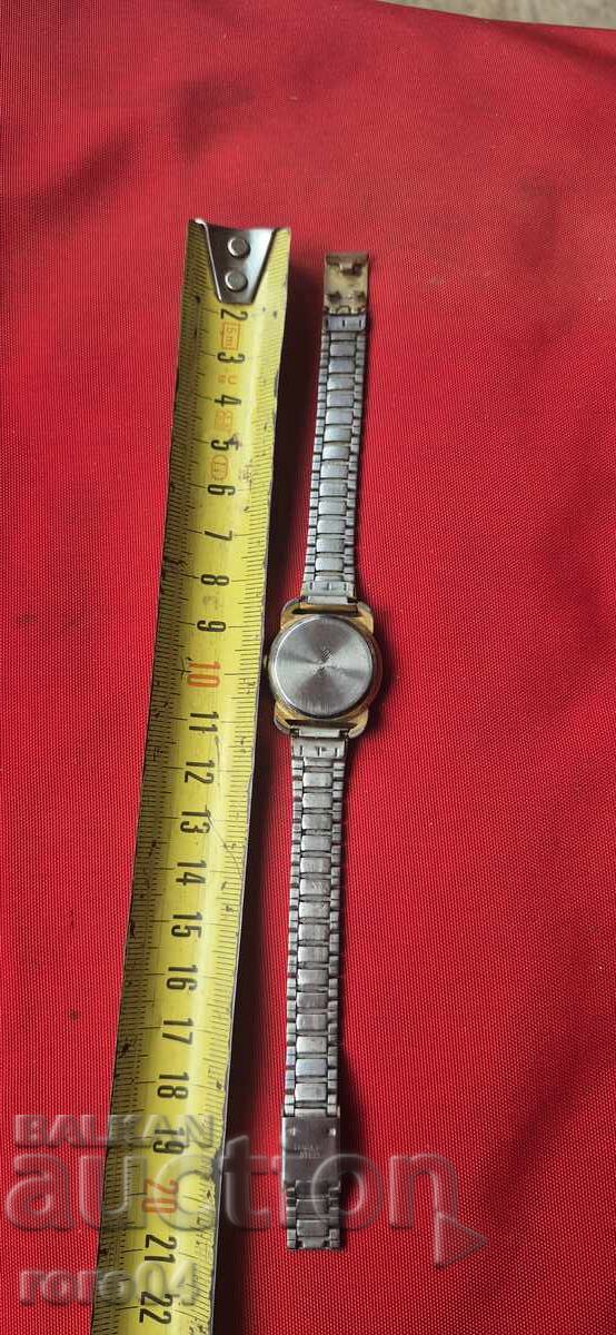 Доставка на СТАР ЕЛЕКТРОНЕН ЧАСОВНИК - SWISS