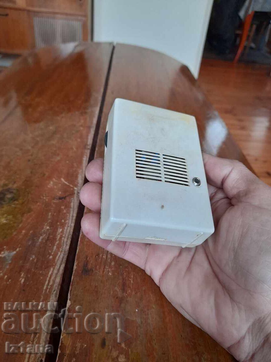 Livrarea Radio vechi, receptor radio Grundig