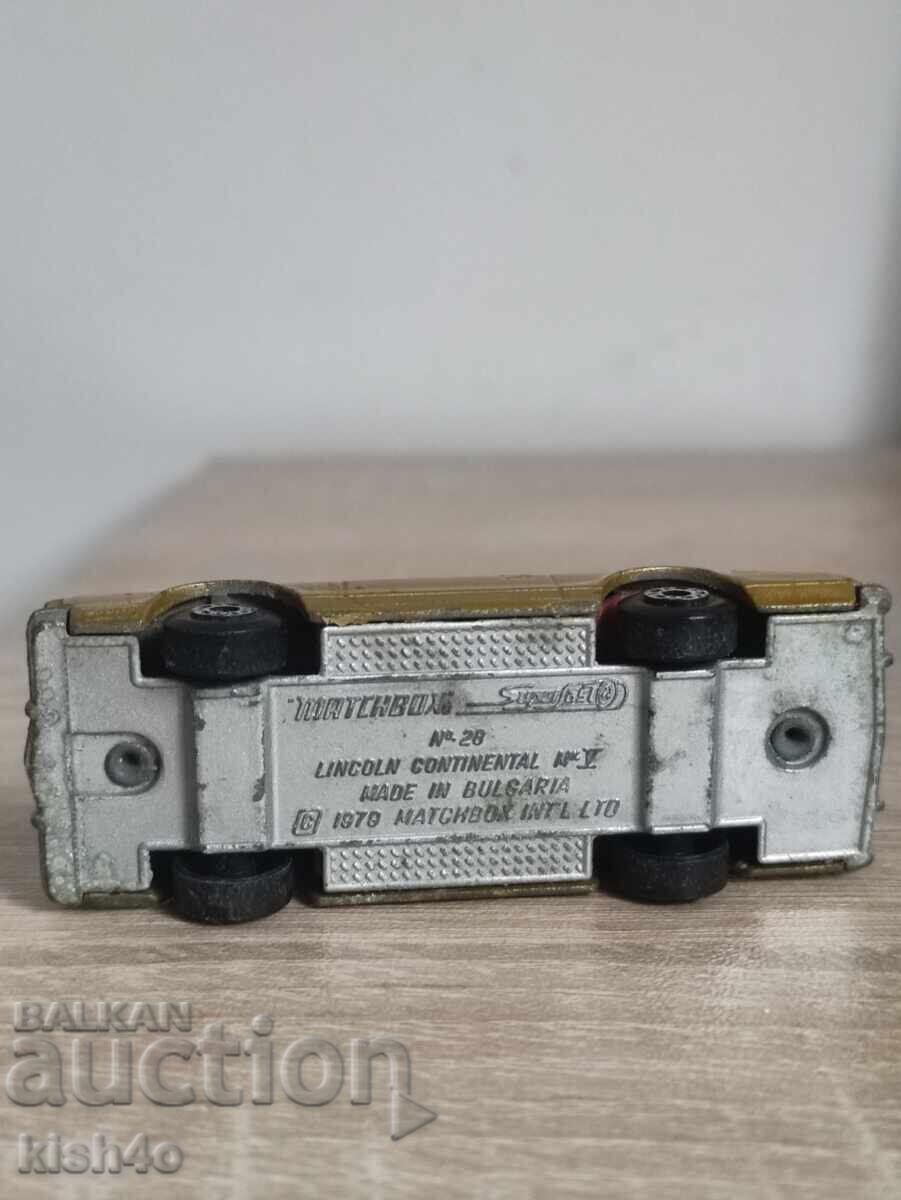 Matchbox Bulgaria - Lincoln Continental - 5