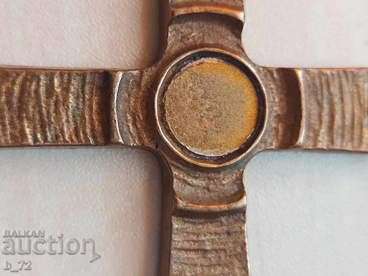 Стар бронзов кръст - 6