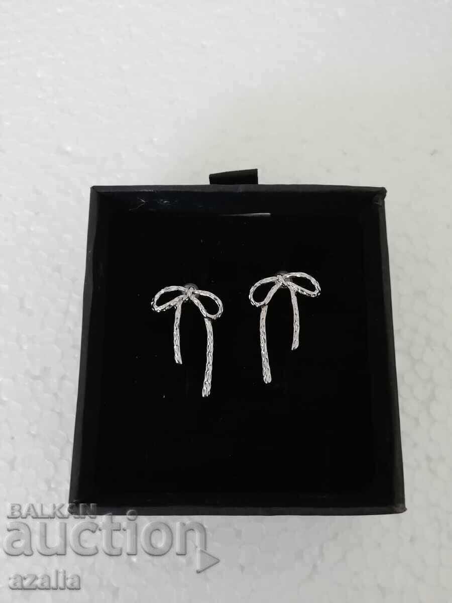 Earring set, new with price € 4.60 | 9.00 BGN