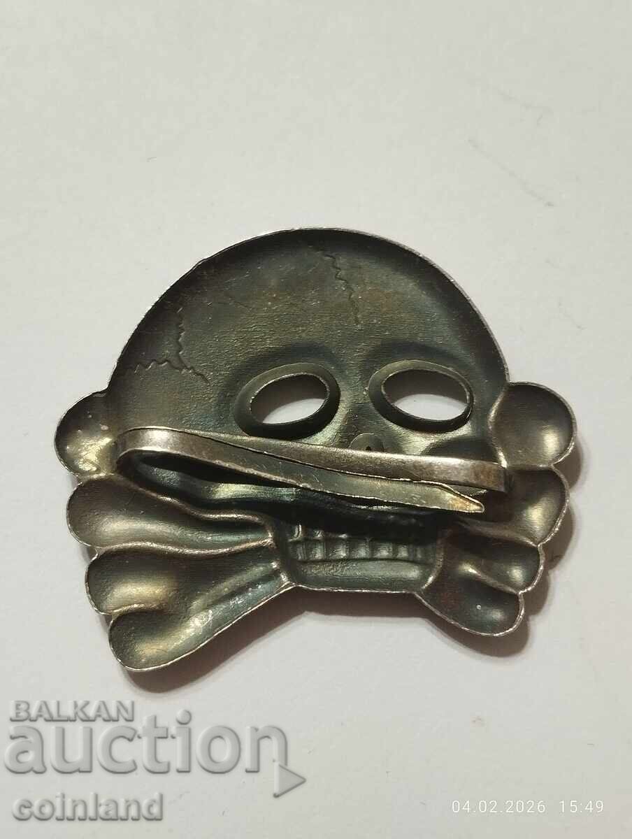 Германска Нацистка значка SS Totenkopf РЕПЛИКА РЕПРОДУКЦИЯ с цена € 8.00 | 15.65 лв. Германска Нацистка значка SS Totenkopf РЕПЛИКА РЕПРОДУКЦИЯ с цена € 8.00 | 15.65 лв.