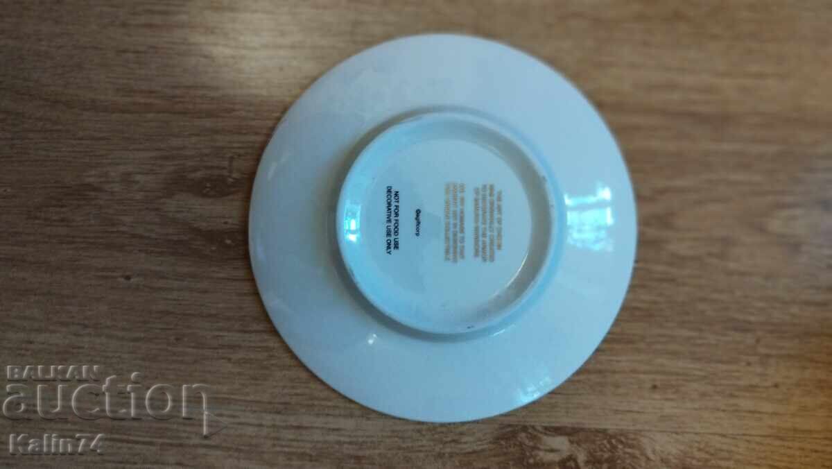 Licitație Frumoasă farfurie decorativă din Florida SUA