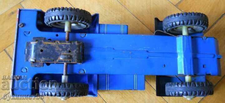 Livrarea Tractor de tablă mare "Mammut"