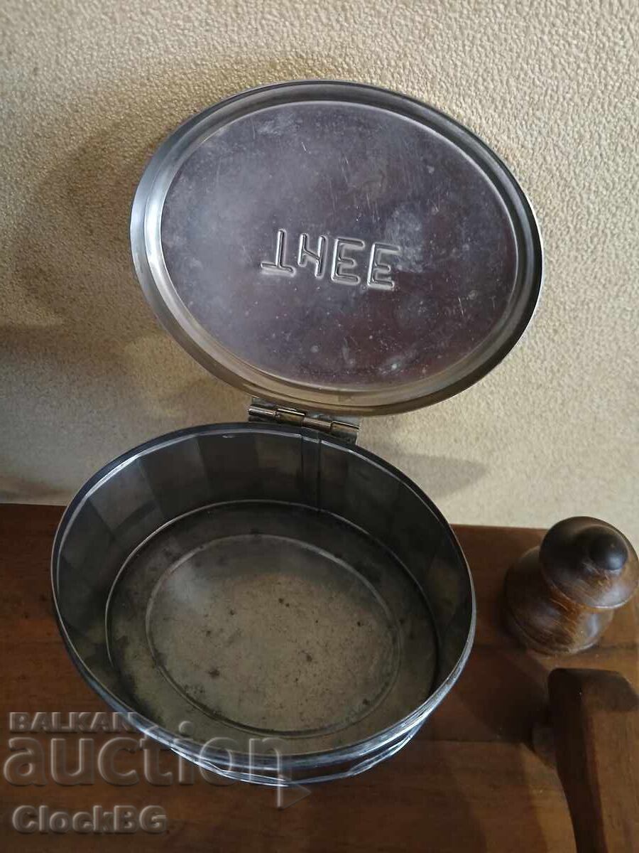 Παράδοση Vintage ολλανδικό μεταλλικό τενεκεδένιο τσάι με σήμανση “THEE”, μέσα 20ου αιώνα