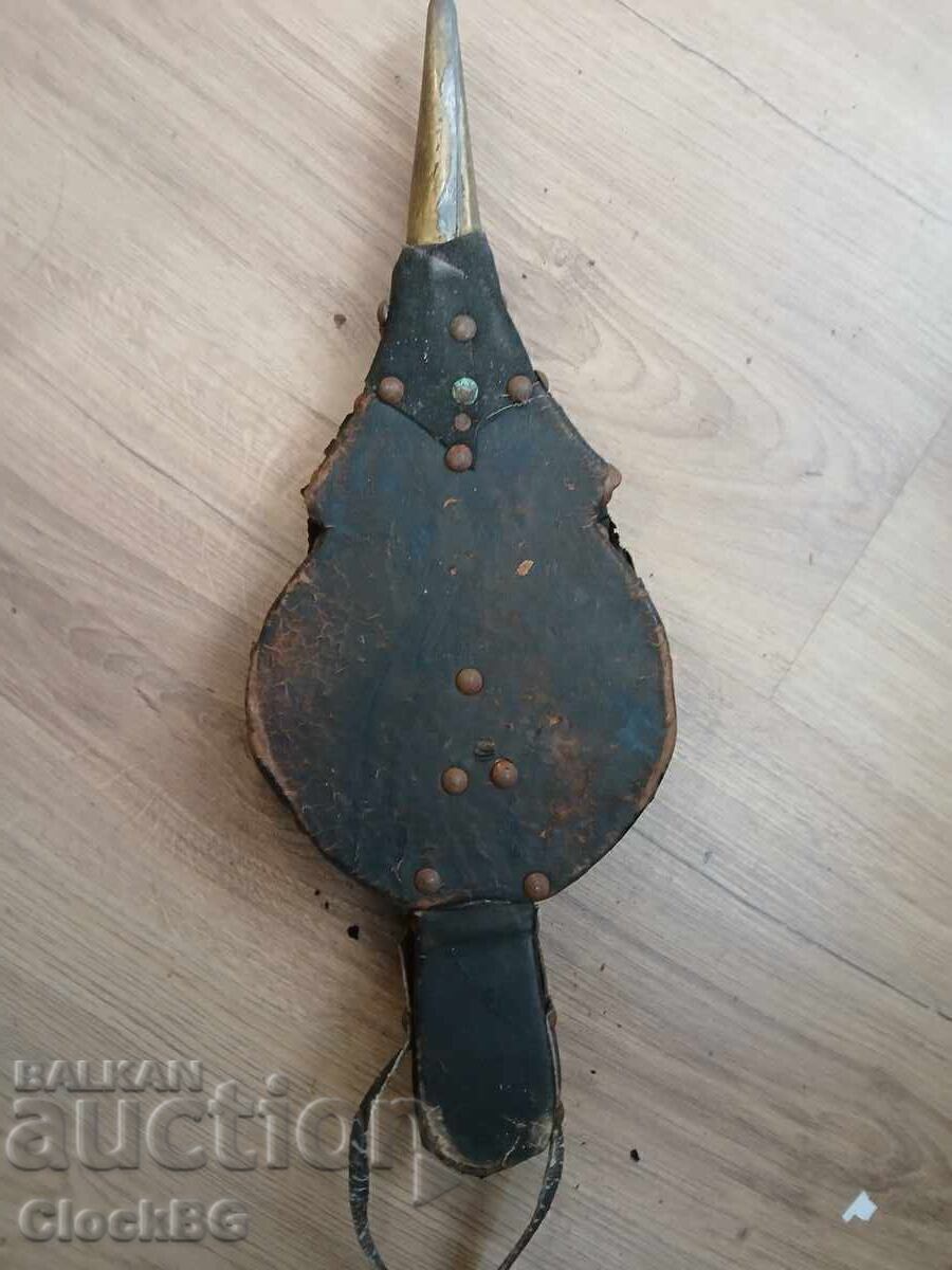 Аукцион Antique fireplace bellows