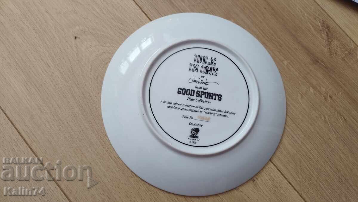 Аукцион Колекционерска порцеланова чиния за стена. Аукцион Колекционерска порцеланова чиния за стена.