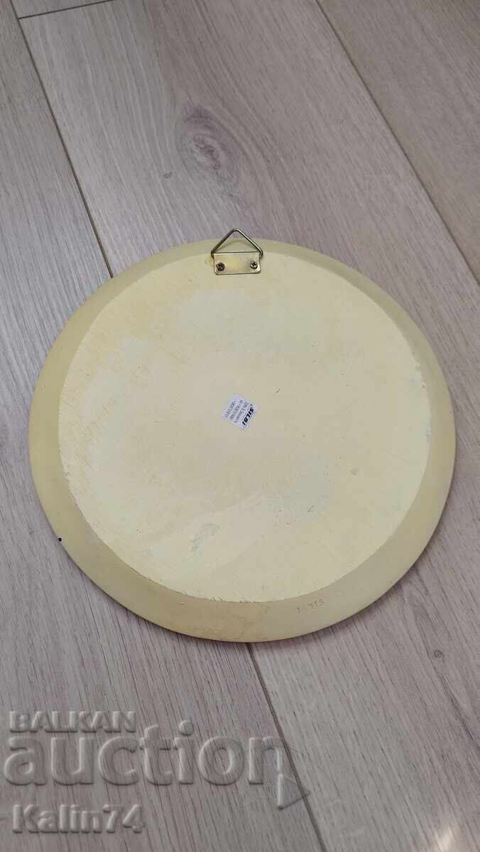 Delivery of A beautiful plate from Budva-Montenegro. Delivery of A beautiful plate from Budva-Montenegro.
