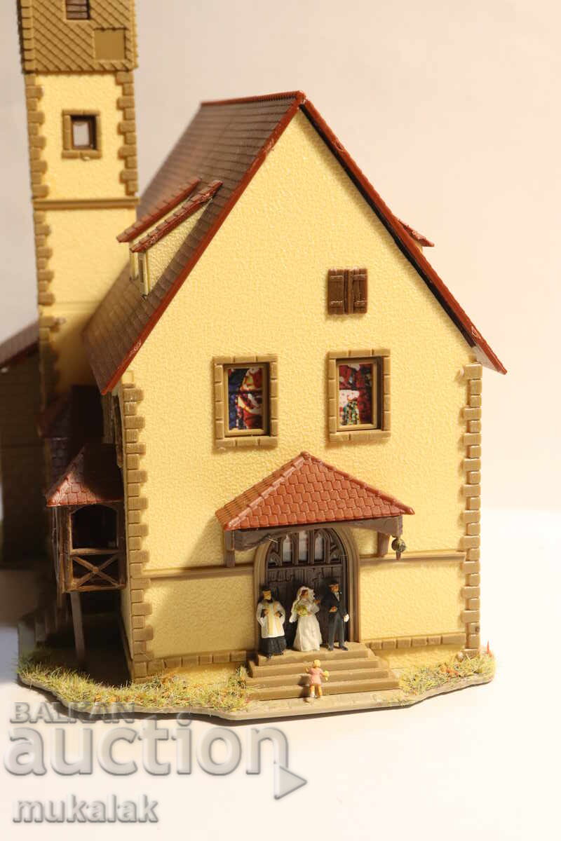 Аукцион FALLER? KIBRI?  N  1/160   СГРАДА ЦЪРКВА    ВАГОН  ВЛАК  ЖП