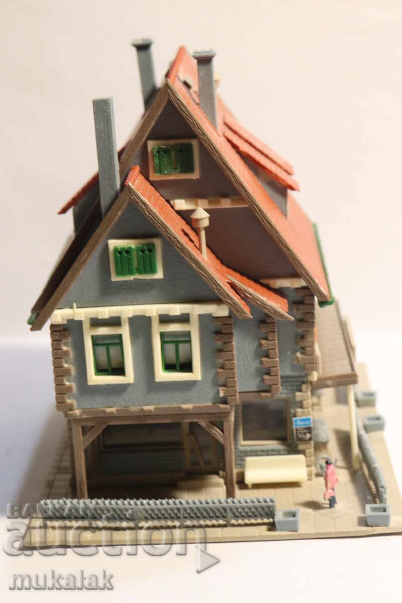 Auction  FALLER? KIBRI? N 1/160 BUILDING CASTLE WAGON TRAIN RAILWAY