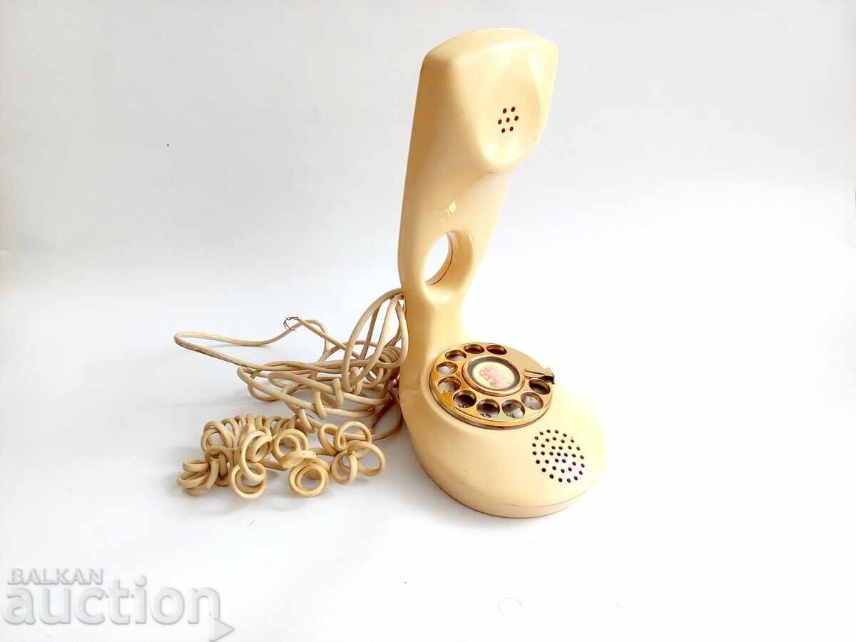Телефон, известният модел JK, с ротационен циферблат. - 5