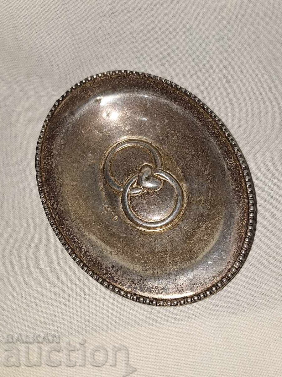 Старинен малък сребърен съд за венчални халки с цена € 80.00 | 156.47 лв.