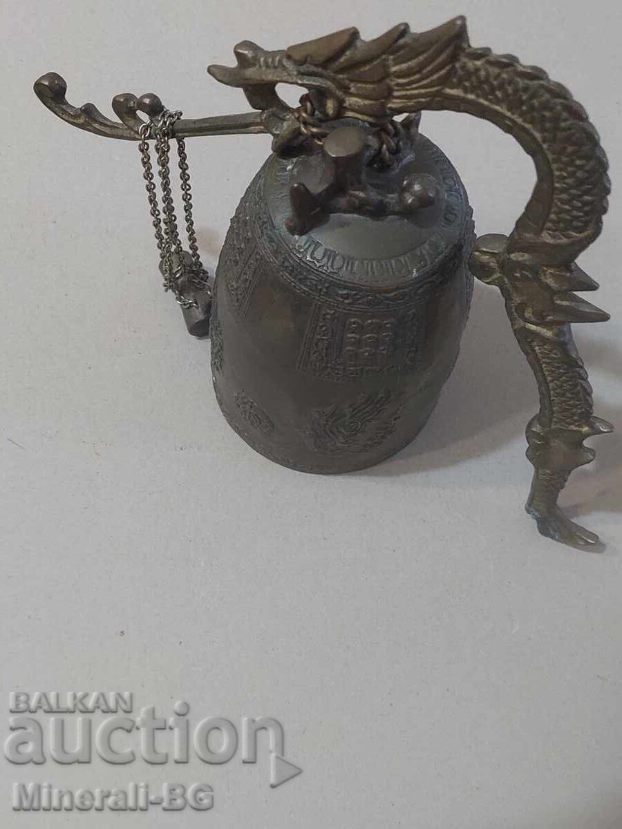 Clopot de alamă vechi