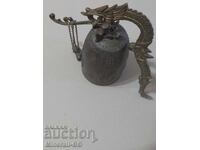 Παλιά ορειχάλκινη καμπάνα