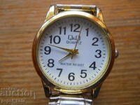 Women's Quartz Watch "Q&Q"