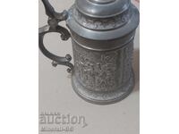 Стара калаена халба за бира