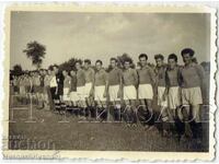 MICĂ POZĂ VECHE FOTBAL CELE DOUĂ ECHIPE ÎNAINTEA MECIULUI E961