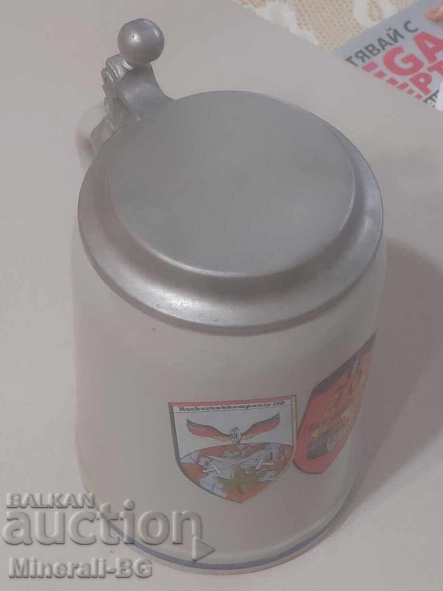 Livrarea Farfurie de porțelan