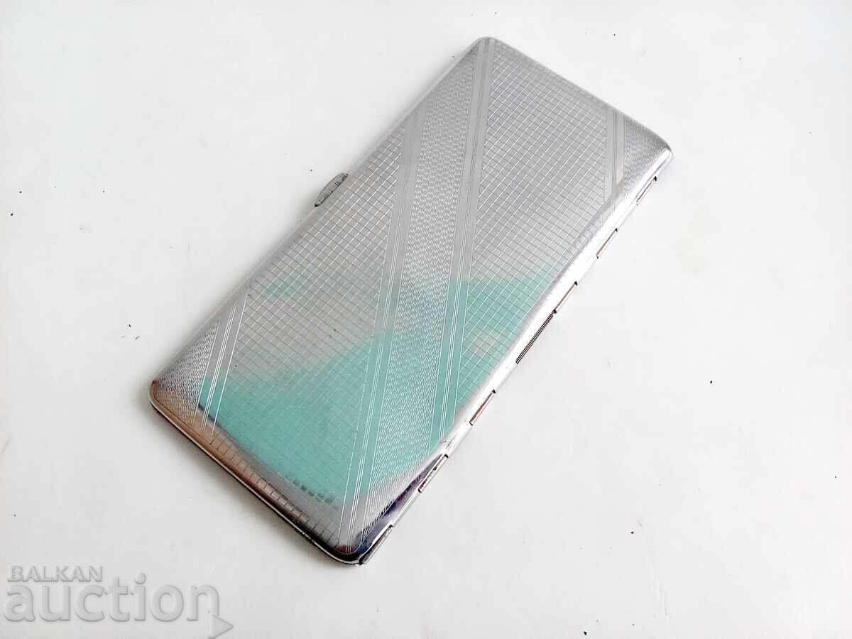 Delivery of Ladies' large cigarette case, silver-plated and gold-plated