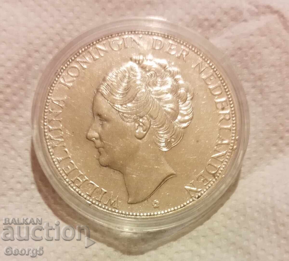 2 1/2 гулдена 1933 година Сребро с цена € 55.00 | 107.57 лв.