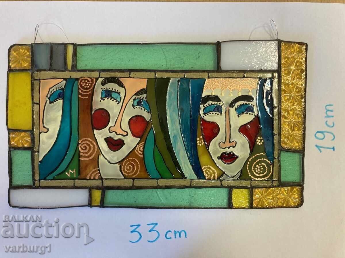 Доставка на Картина върху стъкло с витражна рамка.