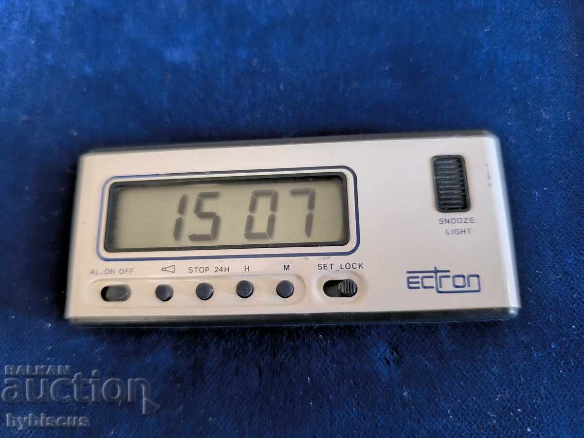 Vintage alarm clock, imported from England, with a new battery with price € 19.00 | 37.16 BGN