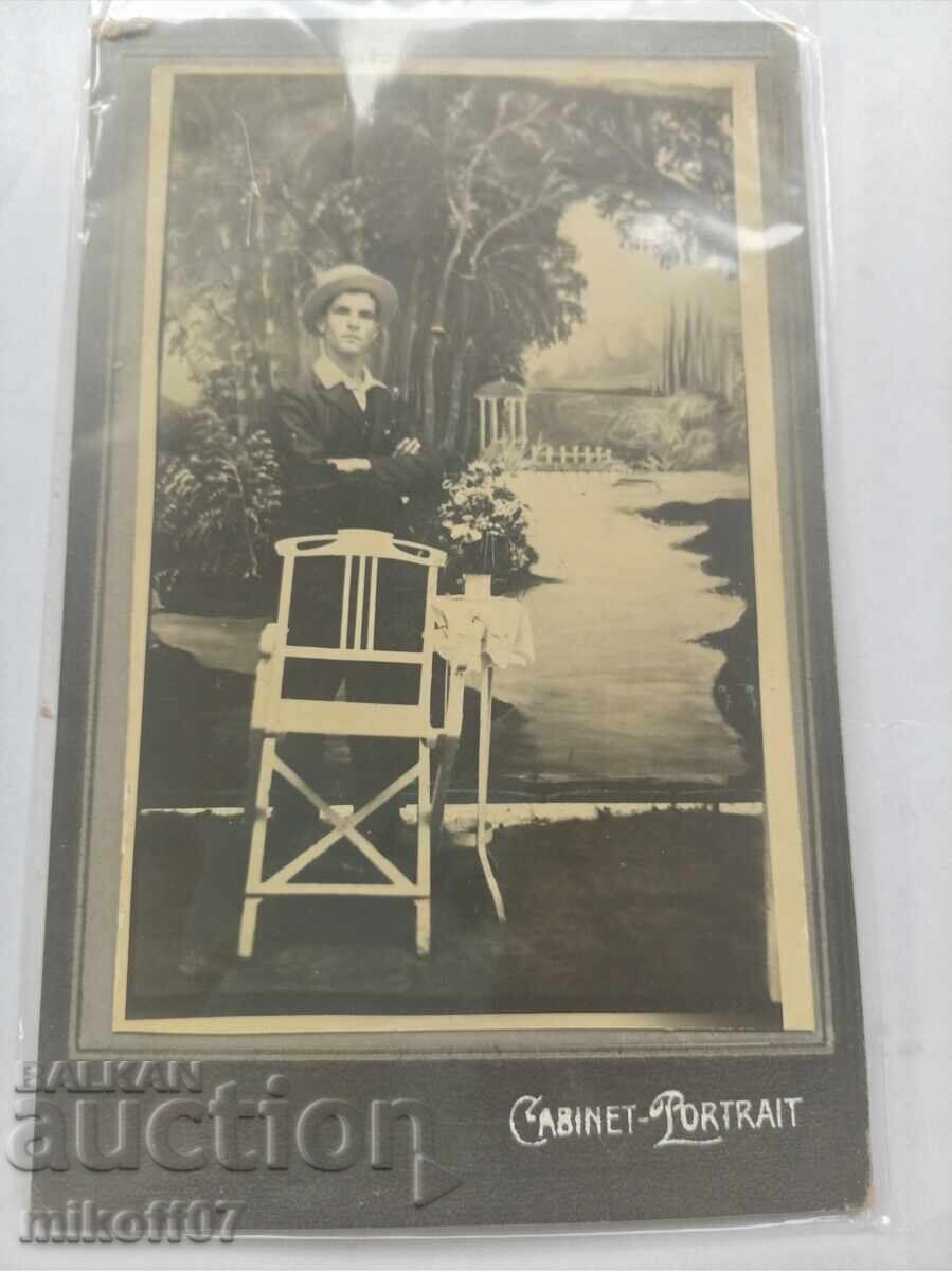 Φωτογραφία από χαρτόνι Καμπακτσίεφ