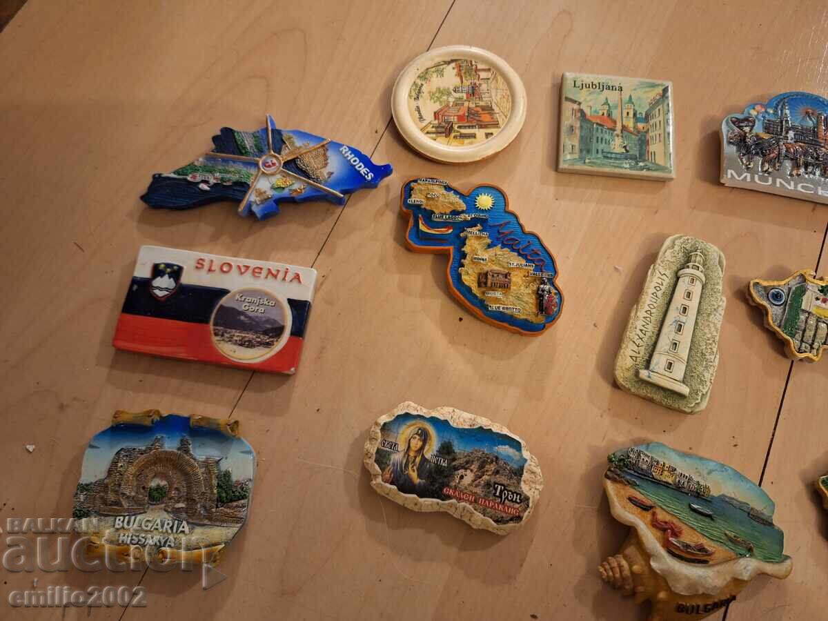 Τουριστικά μαγνητάκια με τιμή € 2.99 | 5.85 BGN