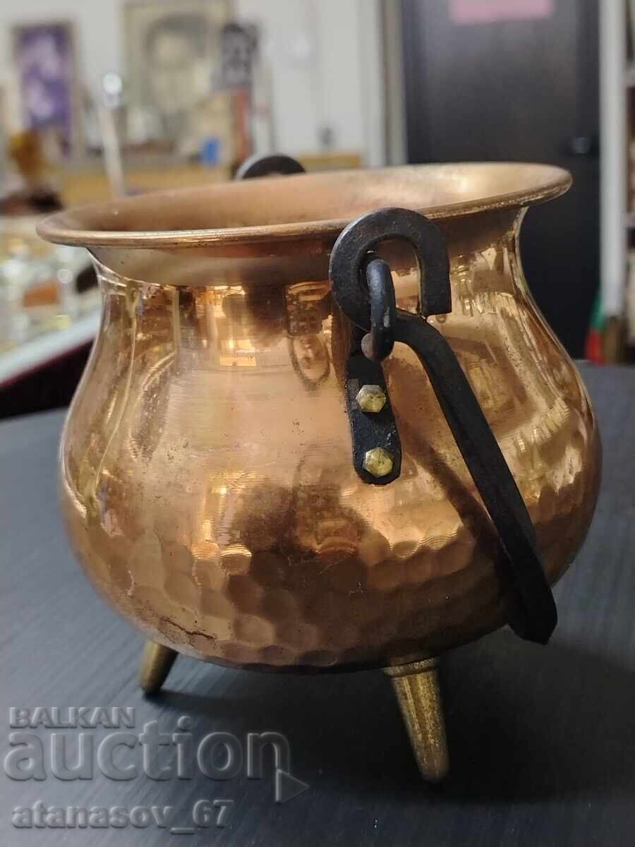 Delivery of Copper cauldron