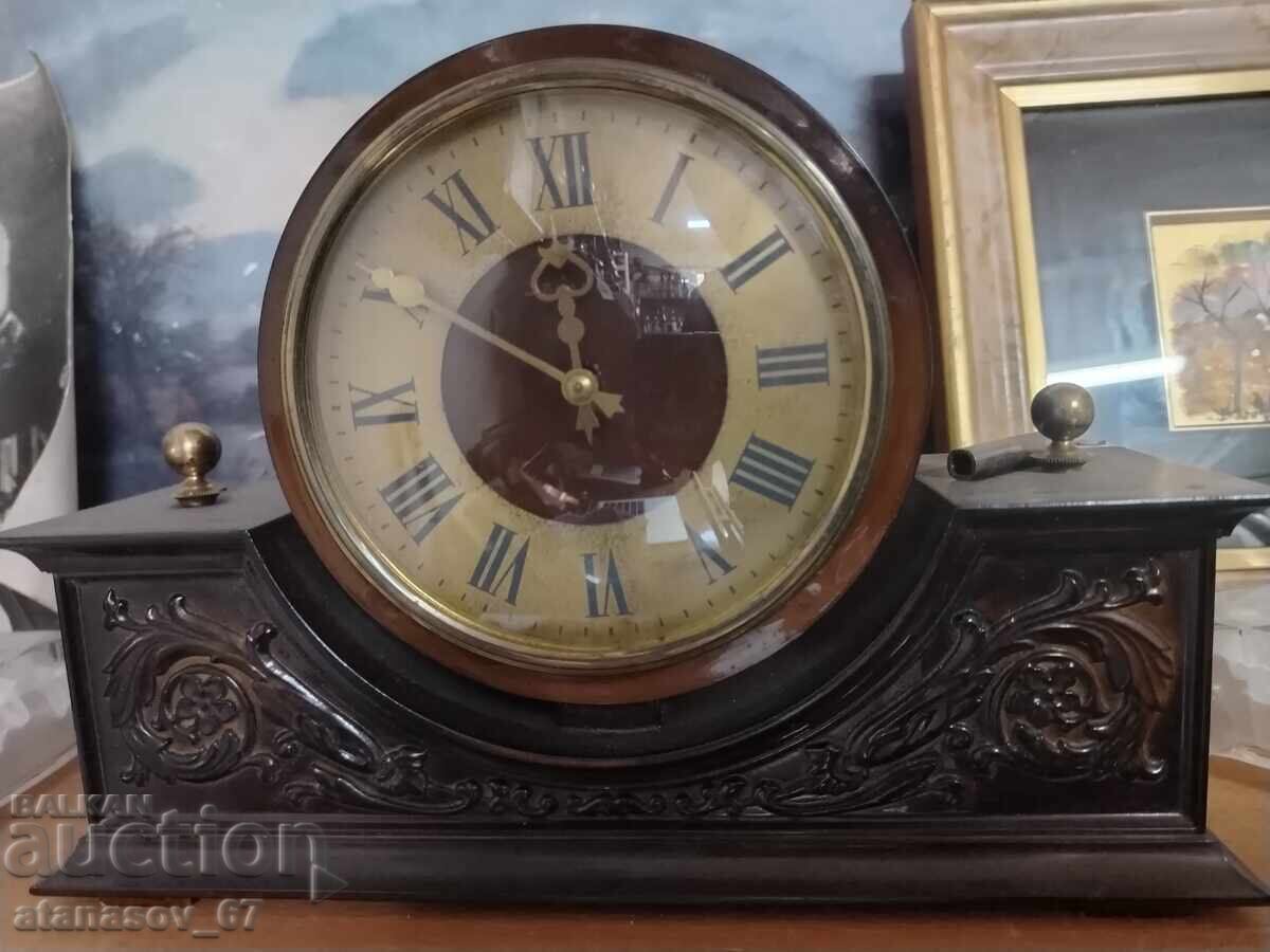 Ceas rusesc mecanic de masă