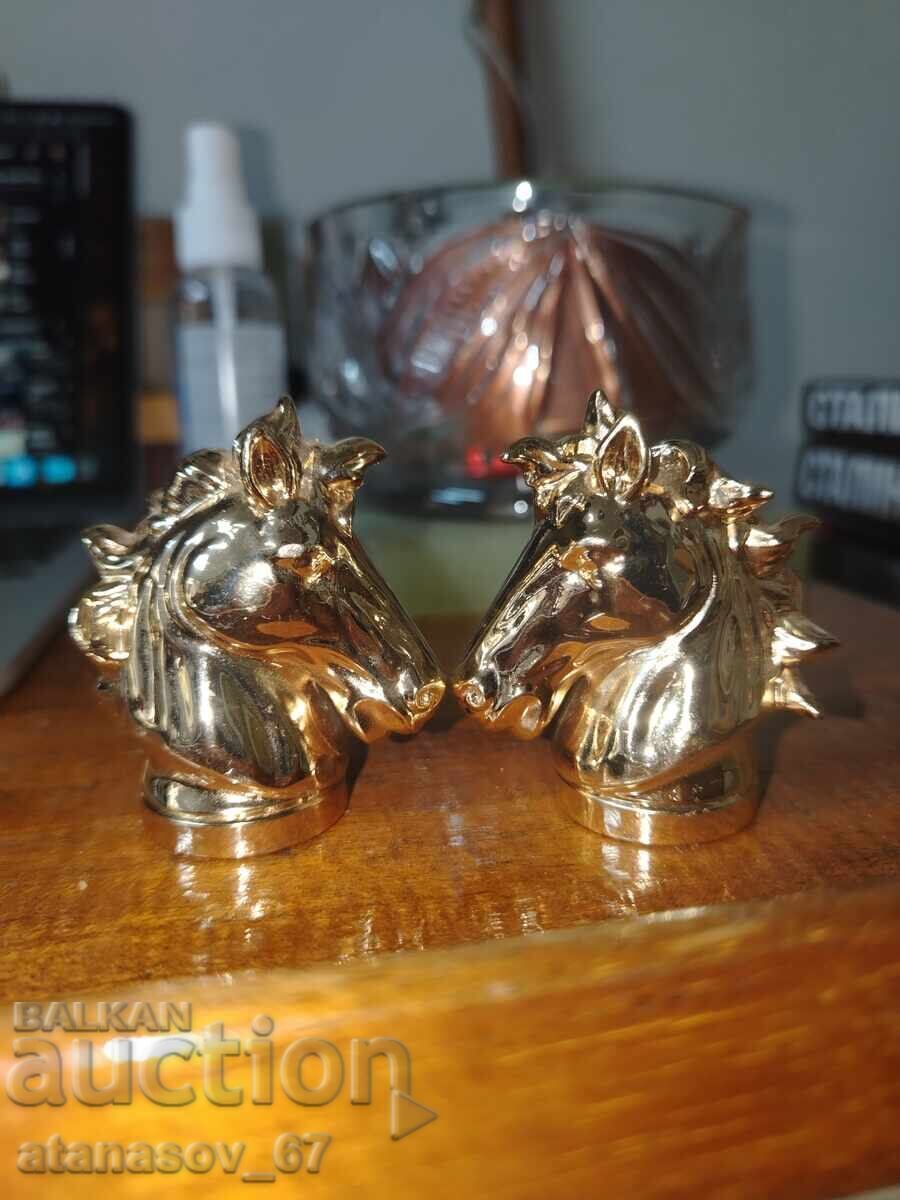 Livrarea Figurine masive cap de cal