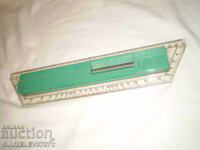 Riglă paralelă sovietică retro, din plastic verde