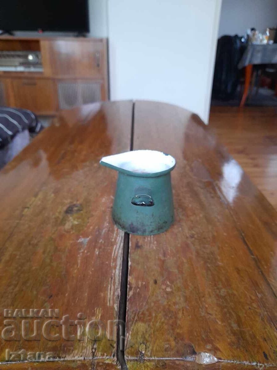 Delivery of Old enameled cezve