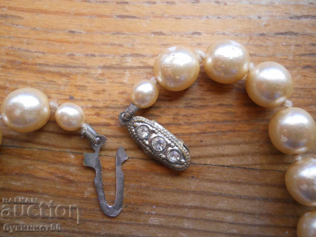 Βραχιόλι με μαργαριτάρια με τιμή € 7.80 | 15.26 BGN