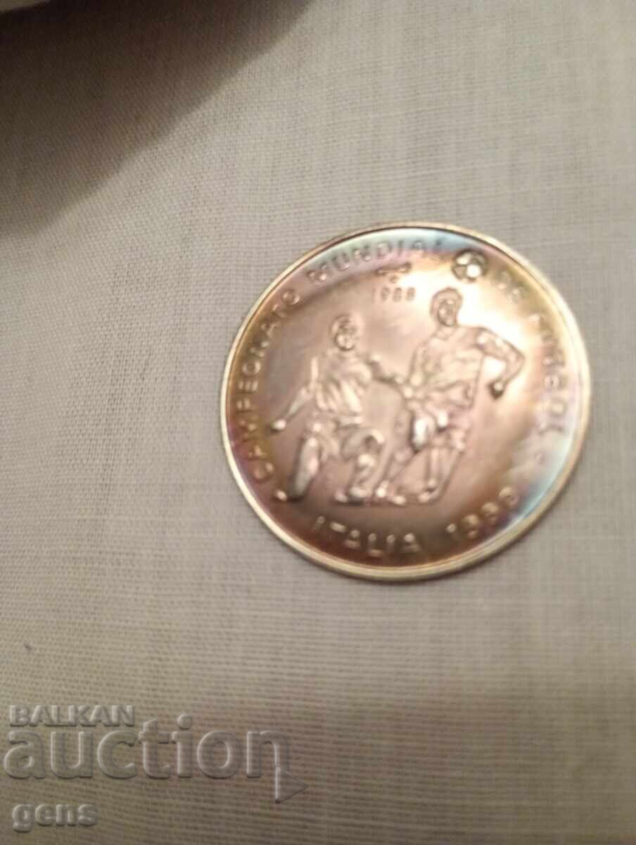 Cuba 5 pesos 1998 jubiliară UNC cu preț € 25.00 | 48.90 BGN