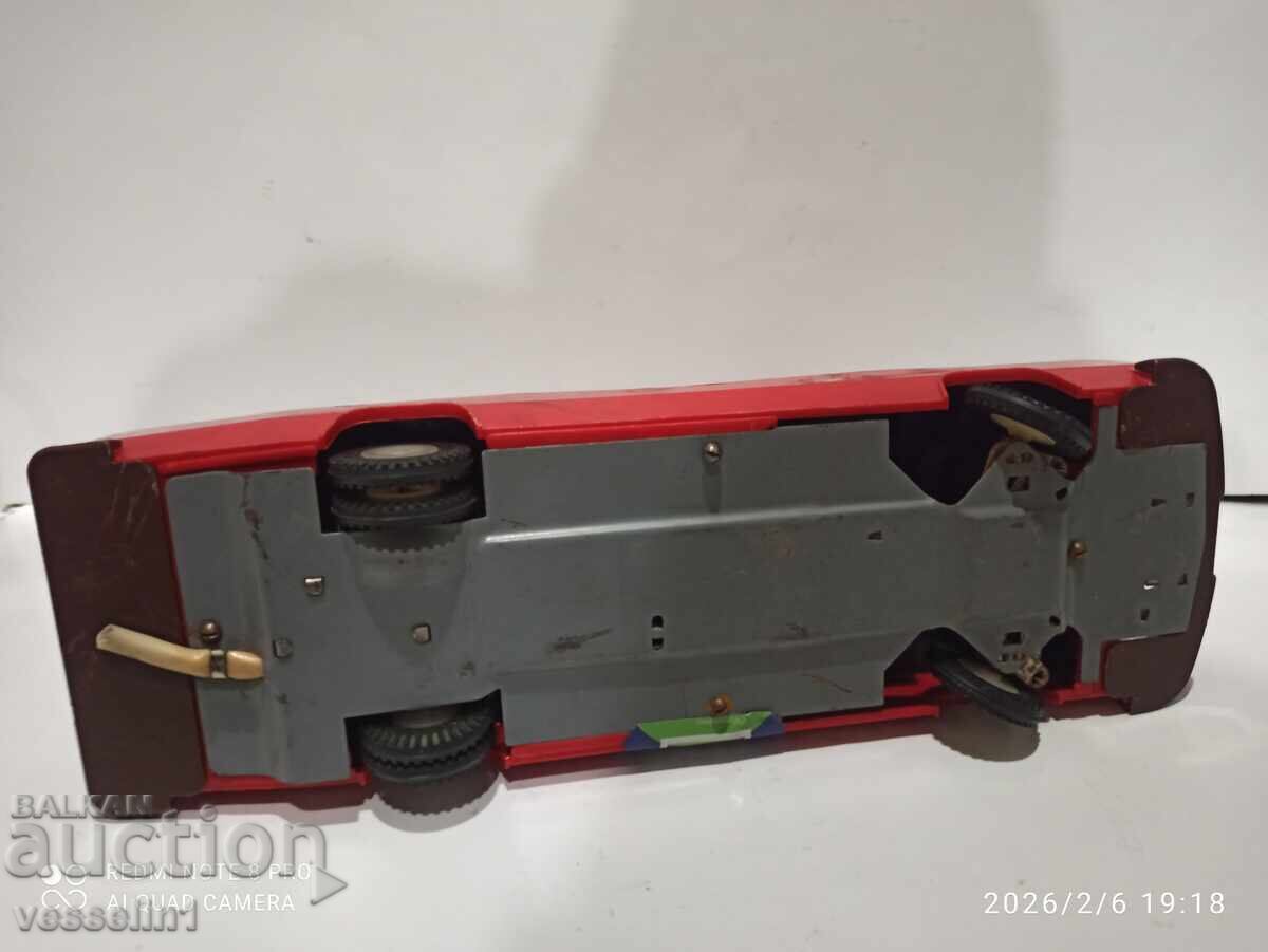 Licitație Jucărie veche autobuz reis mașină camion pentru piese