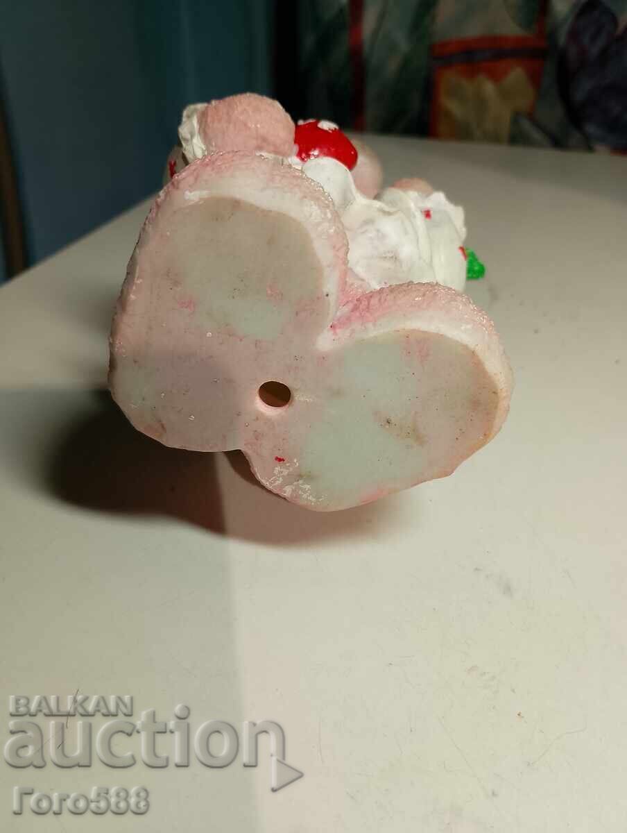 Souvenir statuette - 6