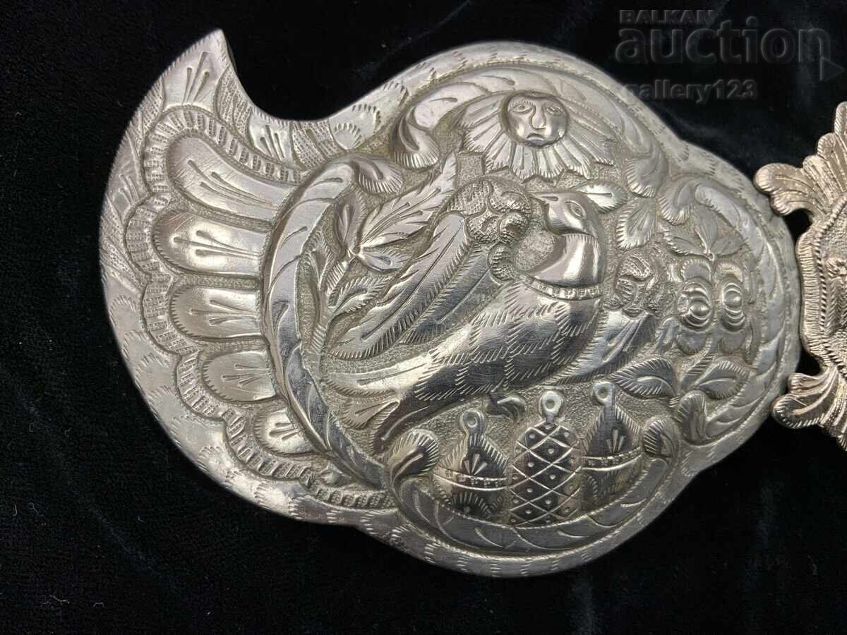 Възрожденски сребърни ковани пафти с цена € 146.00 | 285.55 лв.