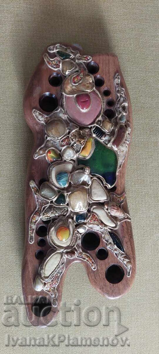 Walnut wood carving, original, for connoisseurs Walnut wood carving, original, for connoisseurs