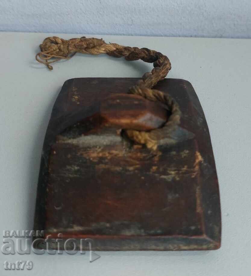 Дървен автентичен просфор (печат за хляб). с цена € 25.00 | 48.90 лв. Дървен автентичен просфор (печат за хляб). с цена € 25.00 | 48.90 лв.