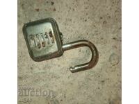 Lacăt nou-nouț cu cifre