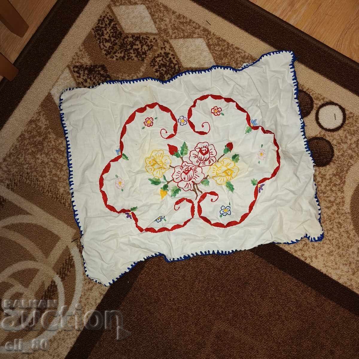 Împletitură lucrată manual