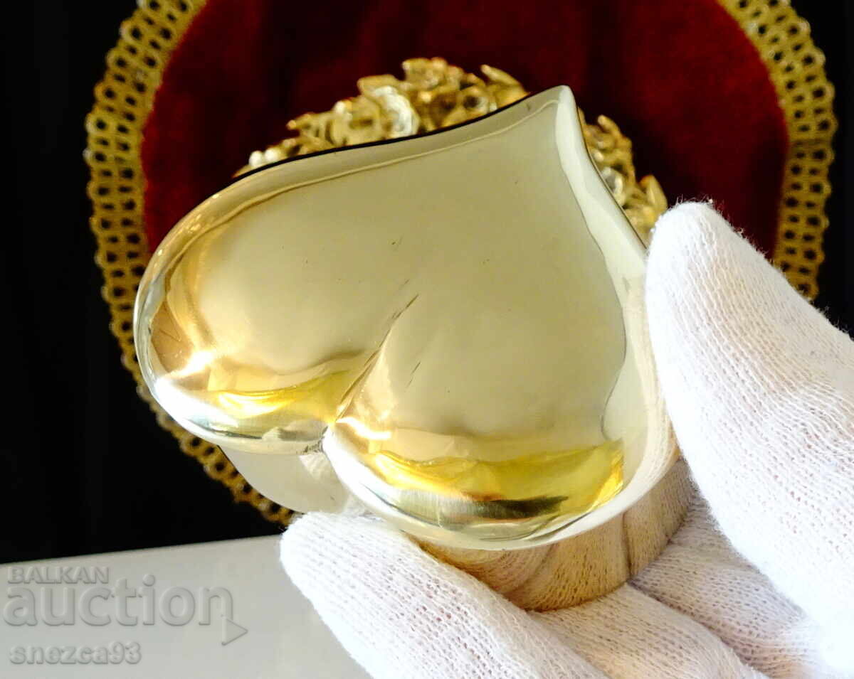 Cutie de bijuterii din bronz Inimă cu preț € 25.00 | 48.90 BGN