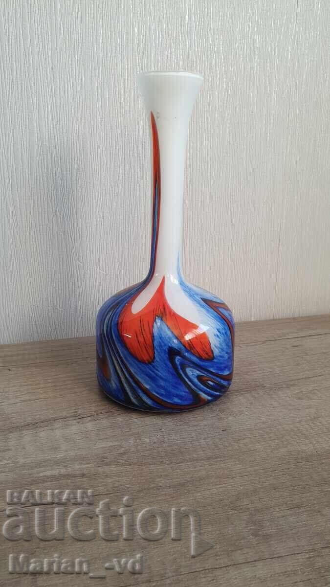 Винтидж ваза от опалово стъкло ,70-те години на миналия век Винтидж ваза от опалово стъкло ,70-те години на миналия век