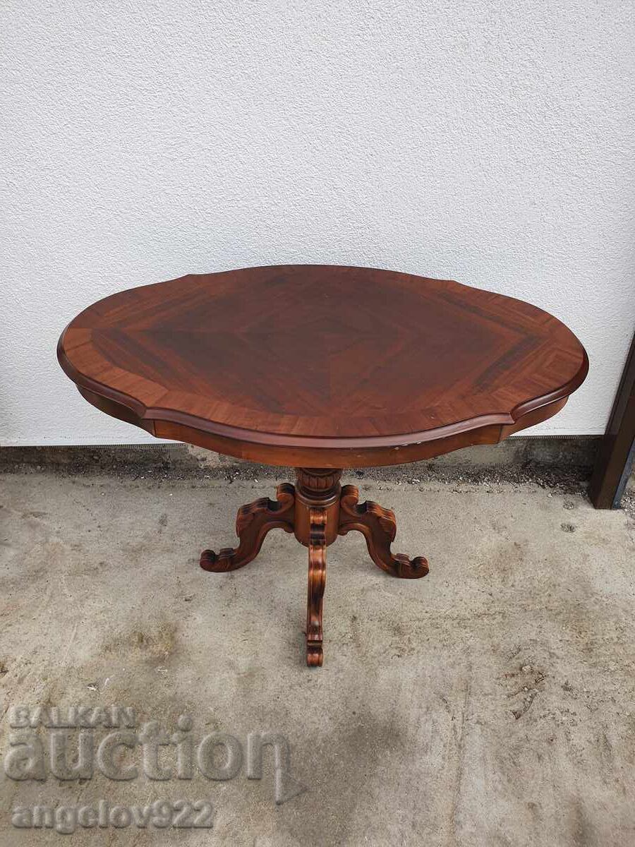 Аукцион Красива винтидж холна маса масив!!! Аукцион Красива винтидж холна маса масив!!!