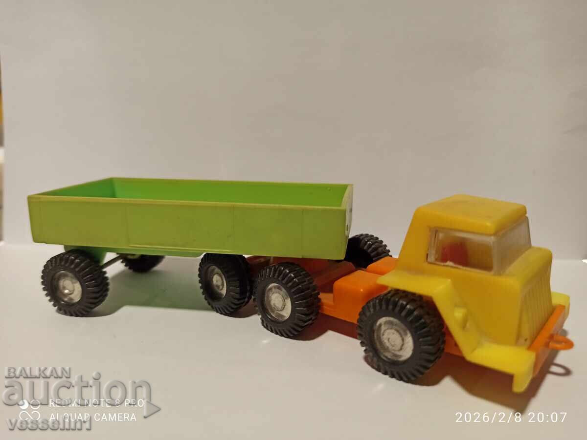 Παλιό παιχνίδι φορτηγό με ρυμουλκούμενο Ρωσία άριστη κατάσταση ΕΣΣΔ με τιμή € 17.00 | 33.25 BGN