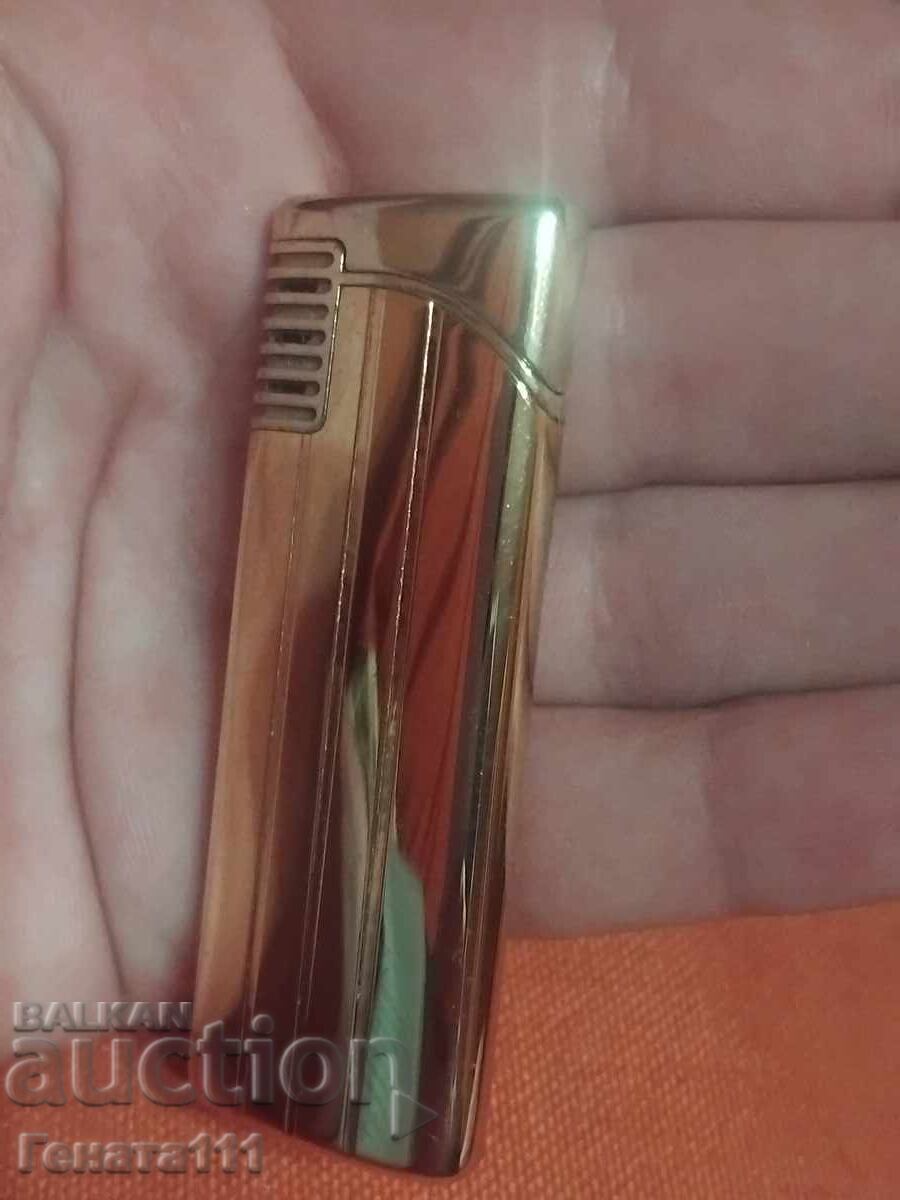 Рядка колекционерска запалка позлата