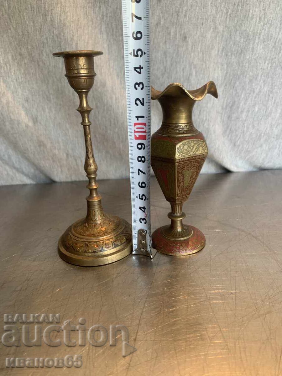 Δημοπρασία Χάλκινη βάζα και κηροπήγιο