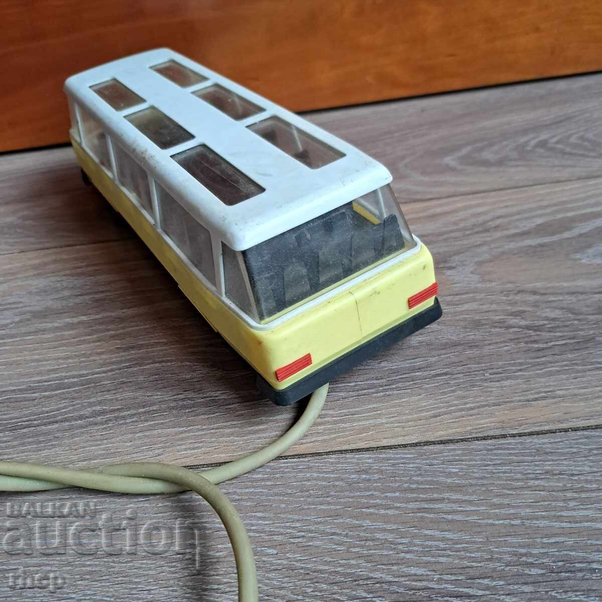 Автобус Palart Полша стара играчка с батерии с цена € 11.90 | 23.27 лв.